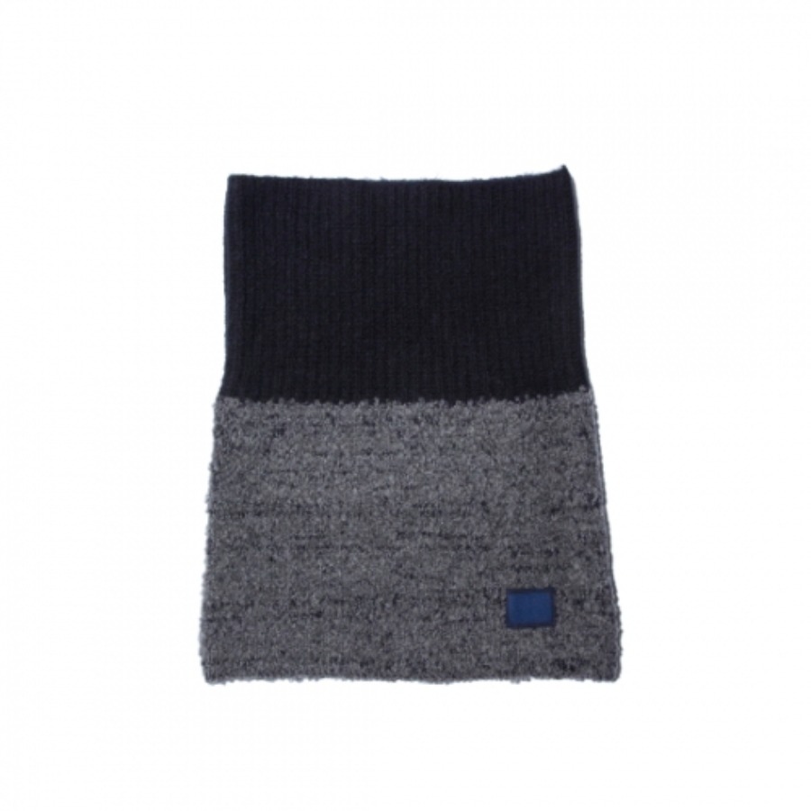 THE BOUCLE NECK WARMER (GREY)