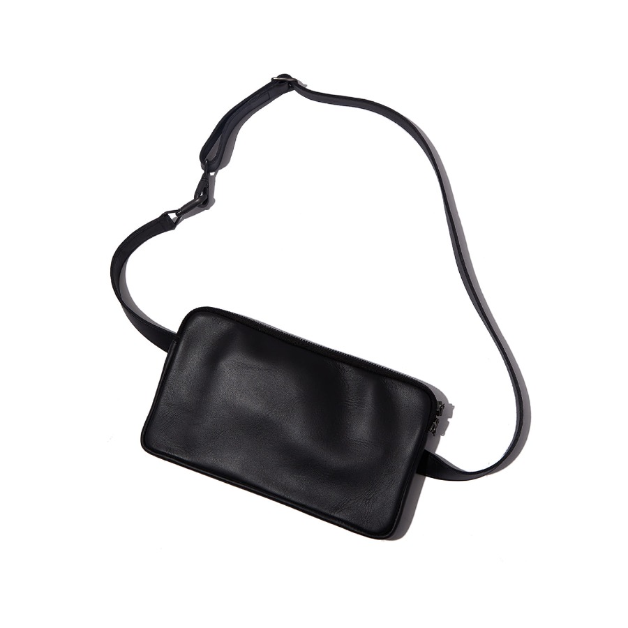 035 SINGLE POUCH WITH BELT (BLACK)