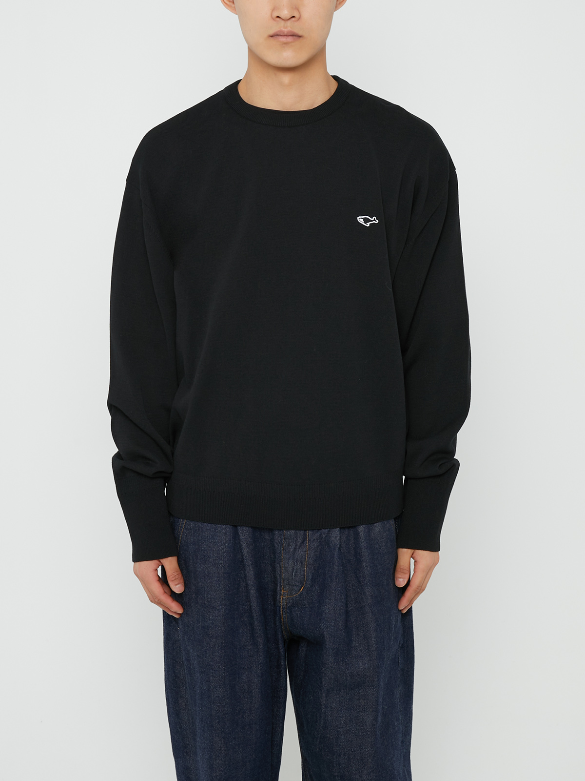 BASIC CRUNCHY KNITTED SWEATER (BLACK)