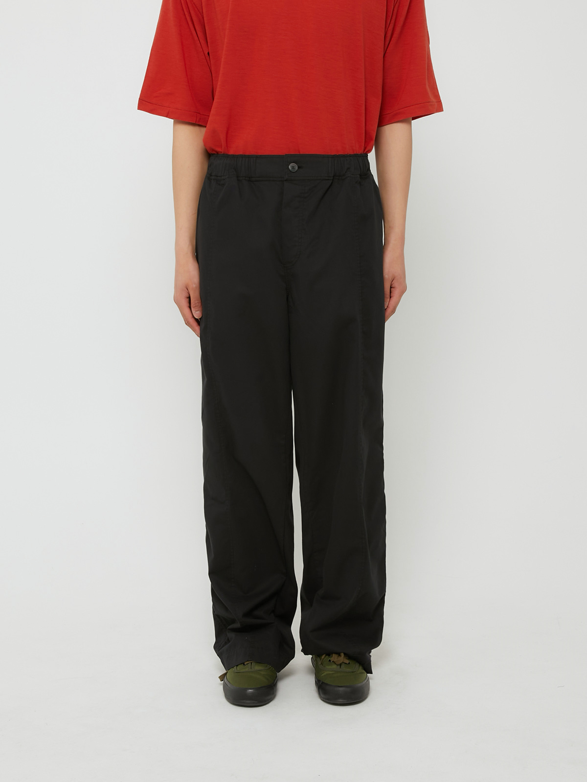 ARTICLE TROUSERS (BLACK)