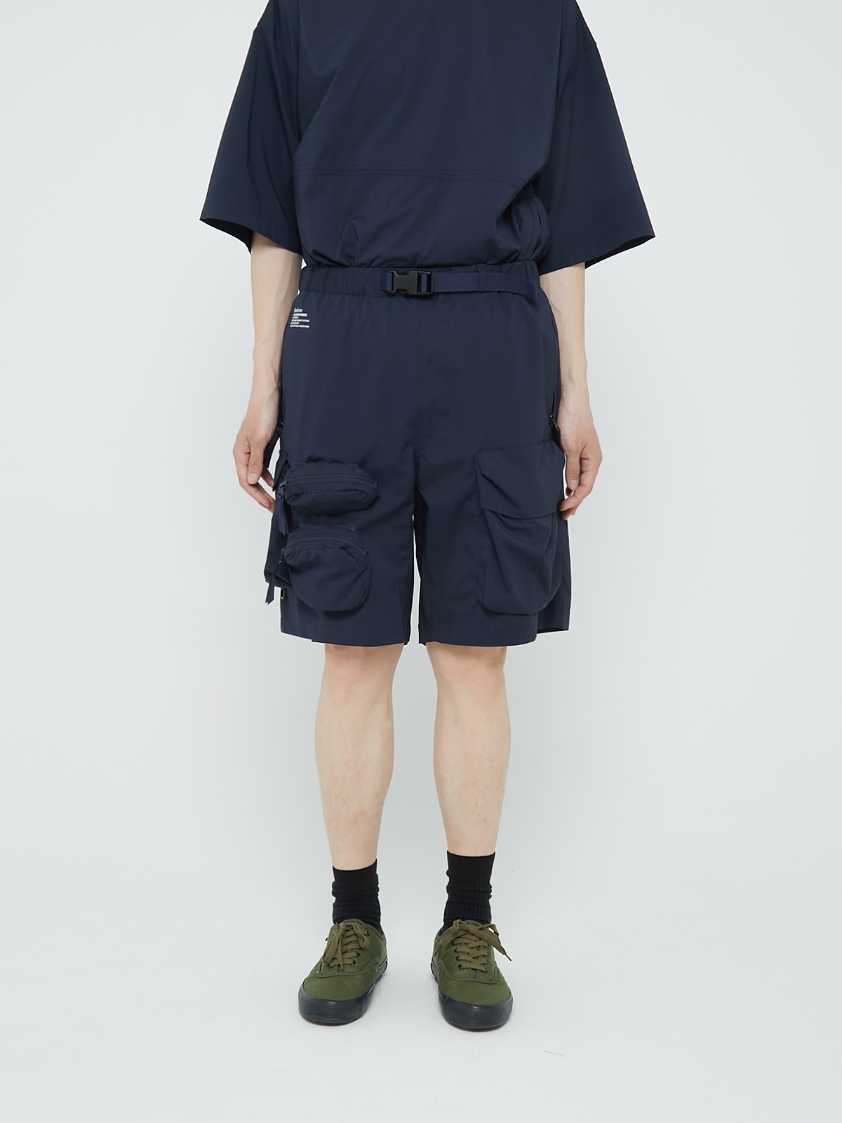 TECH WEATHER SHORTS (NAVY)